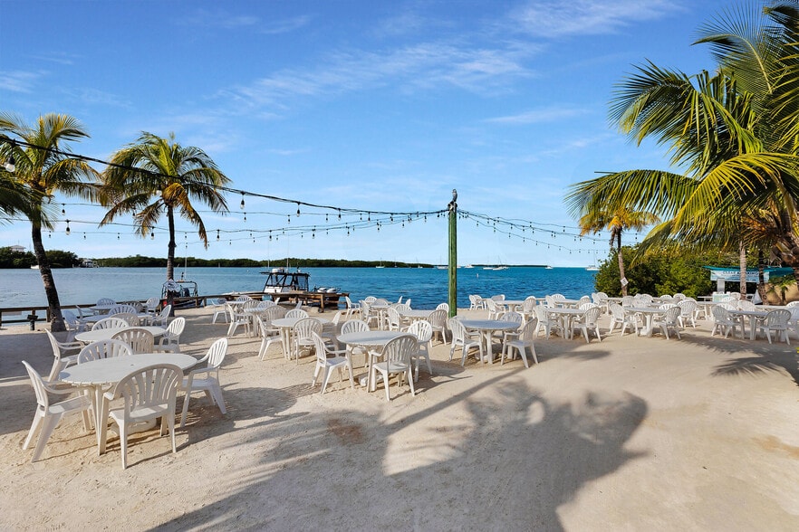 More Photos Of 96 Madeira Rd, Islamorada Restaurant For Sale