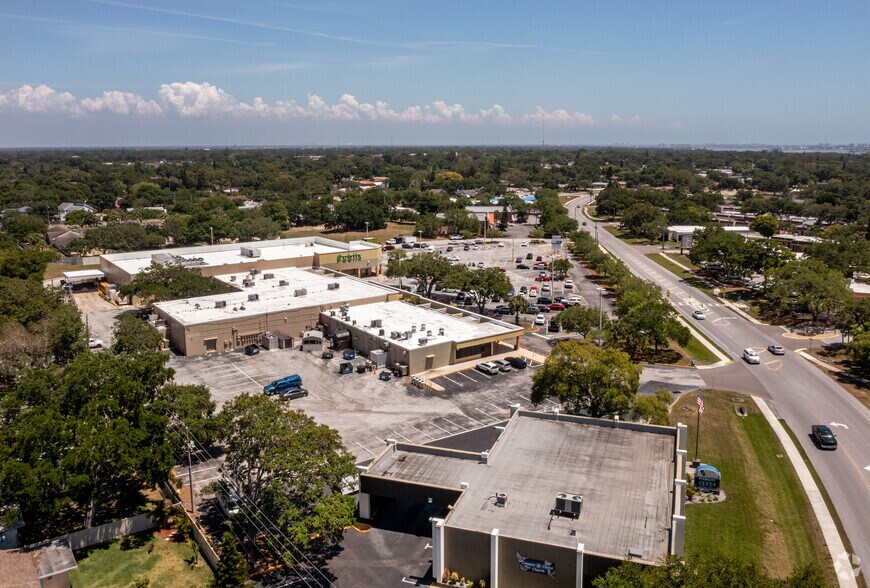 More Photos Of 9201-9394 Oakhurst Rd, Seminole Freestanding For Lease