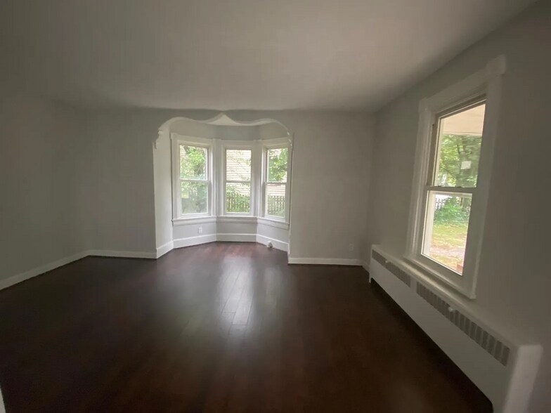 More Photos Of 57 Turner St, Mantua Apartments For Sale