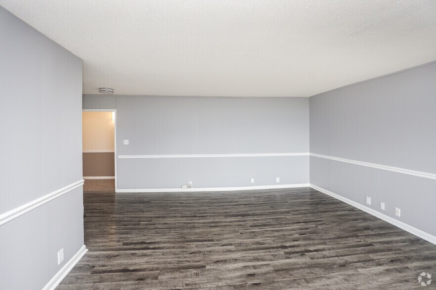 More Photos Of 101 Three Rivers N, Fort Wayne Apartments For Lease