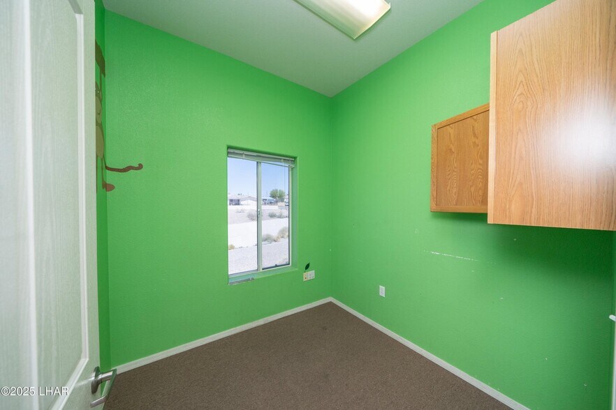 More Photos Of 1515 N Lake Havasu Ave, Lake Havasu City General Retail For Sale