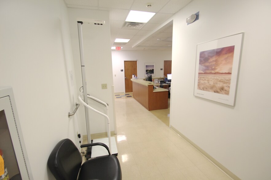 More Photos Of 1365 Kelso Dr, Kent Medical For Sale