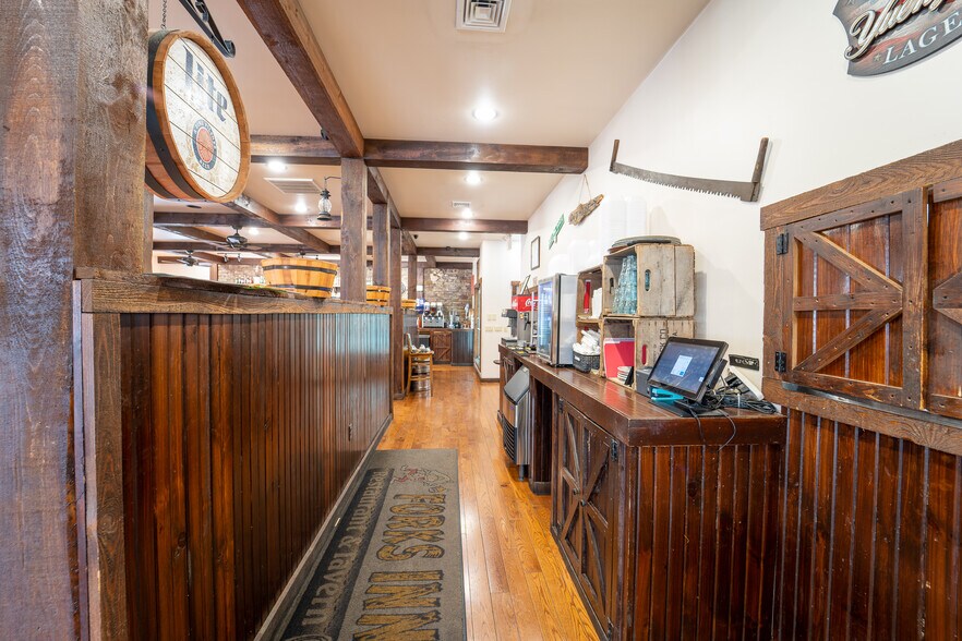 3819 Route 711, Ligonier, PA 15658 Restaurant For Sale