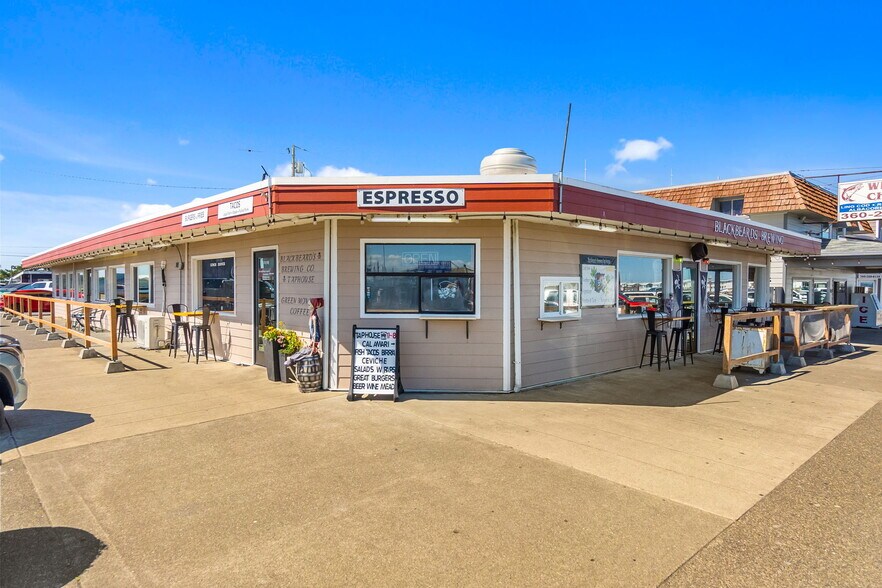 Primary Photo Of 2401 Westhaven Dr, Westport Flex For Sale