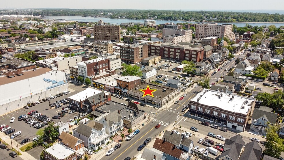 More Photos Of 252 Madison Ave, Perth Amboy Storefront For Lease