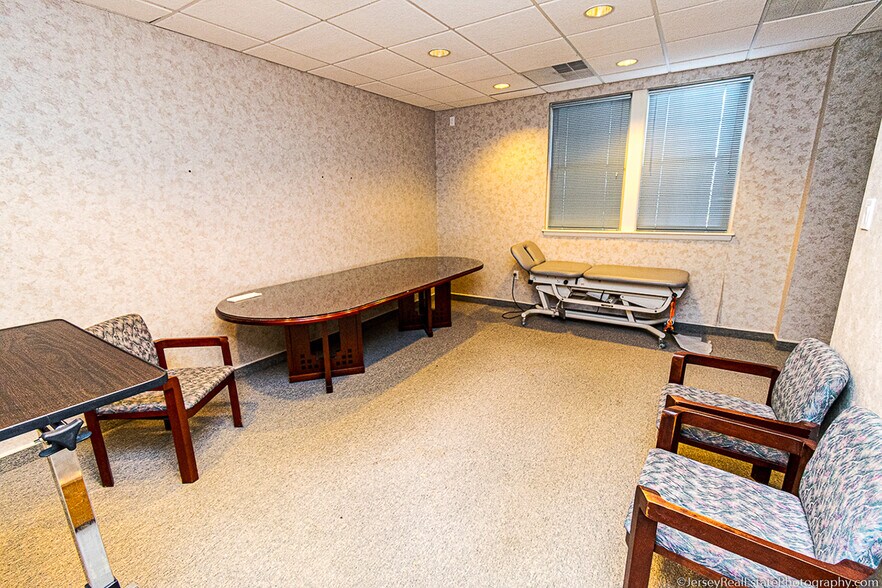 More Photos Of 110 Harbor Ln, Somers Point Medical For Sale