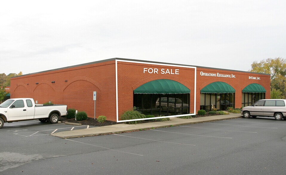 Primary Photo Of 2235 Lewisville Clemmons Rd, Clemmons Office Residential For Lease