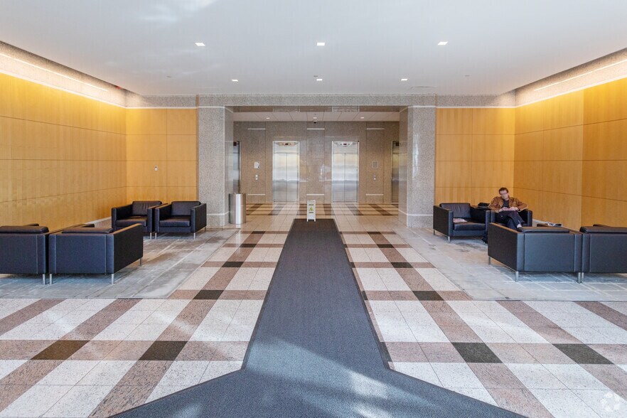 More Photos Of 777 Hornby St, Vancouver Coworking Space