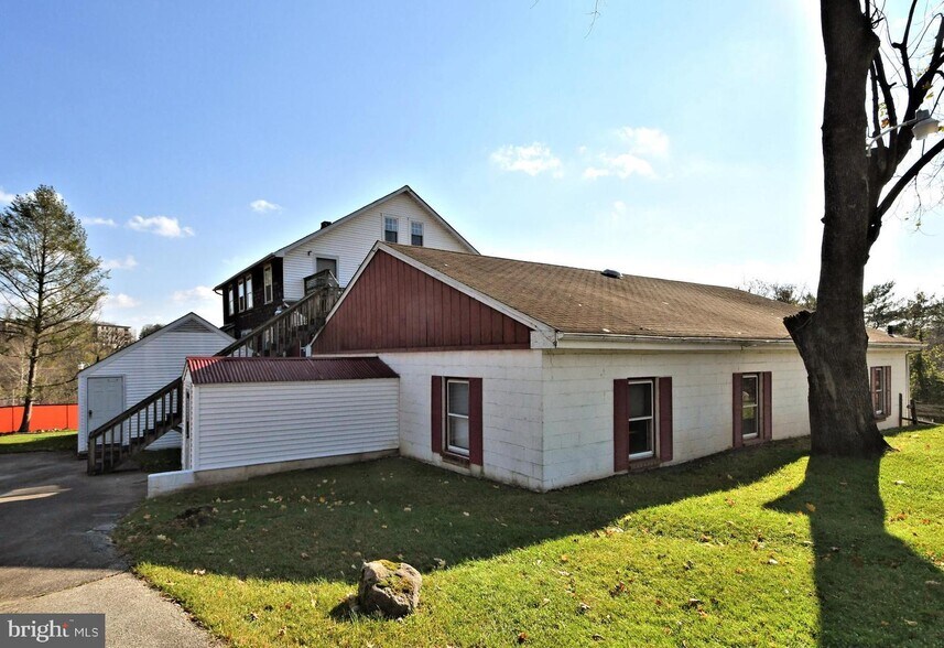 More Photos Of 820 Mancill Mill Rd, King Of Prussia Light Manufacturing For Sale