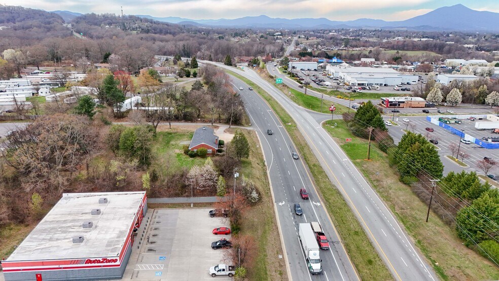 More Photos Of 1001 E Lynchburg Salem Tpke, Bedford Office For Sale