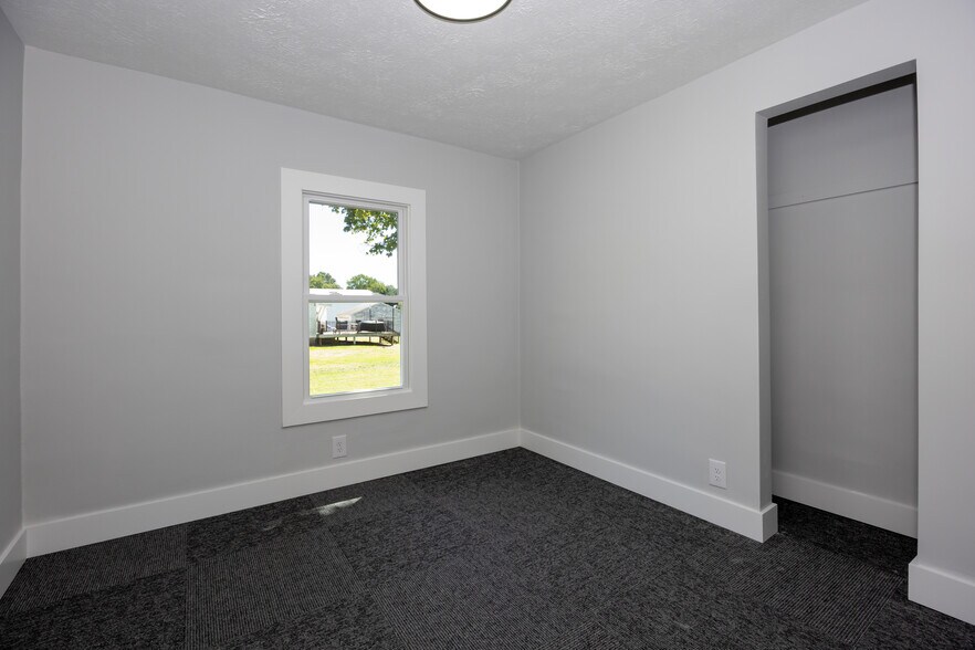 More Photos Of 3287 Dover Rd, Wooster Storefront Retail Office For Lease