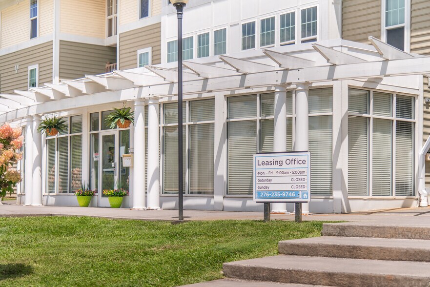 More Photos Of 5606 Campus Ridge Dr, Wise Multifamily For Sale