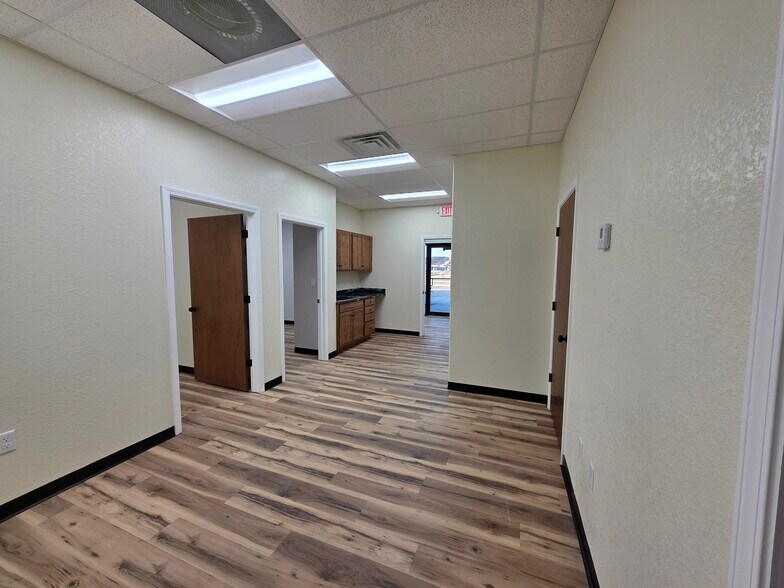 More Photos Of 5300 S Zero St, Fort Smith Storefront Retail Office For Sale