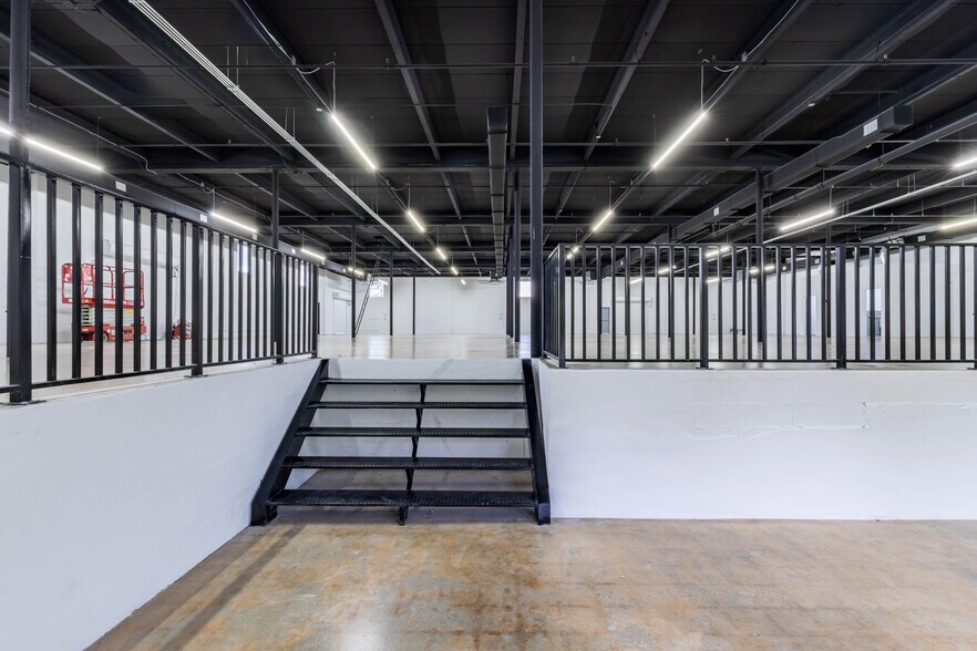 More Photos Of 6800-6890 NE 4th Ct, Miami Light Distribution For Lease