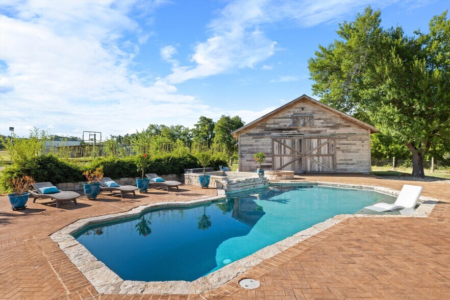 More Photos Of 31300 Ranch Road 12, Dripping Springs Specialty For Sale
