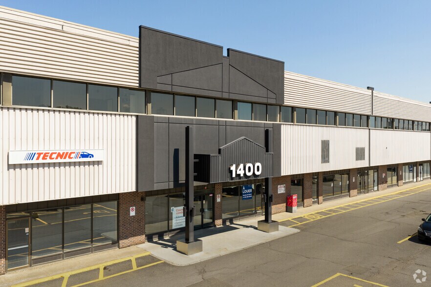 More Photos Of 1400 Av St-Jean-Baptiste, Québec Flex For Lease