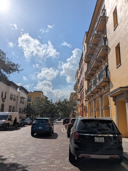 More Photos Of 7065 Westpointe Blvd, Orlando Loft Creative Space For Sale