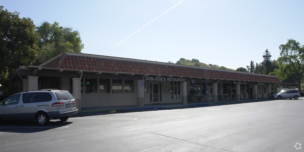 More Photos Of 3168 Danville Blvd, Alamo Freestanding For Lease