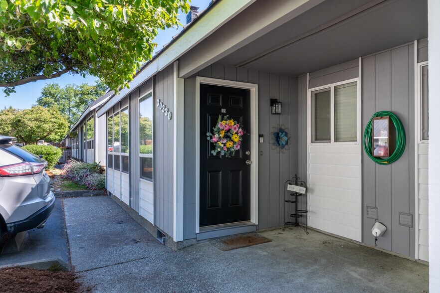 More Photos Of 30323-30331 15th Ct S, Federal Way Apartments For Sale