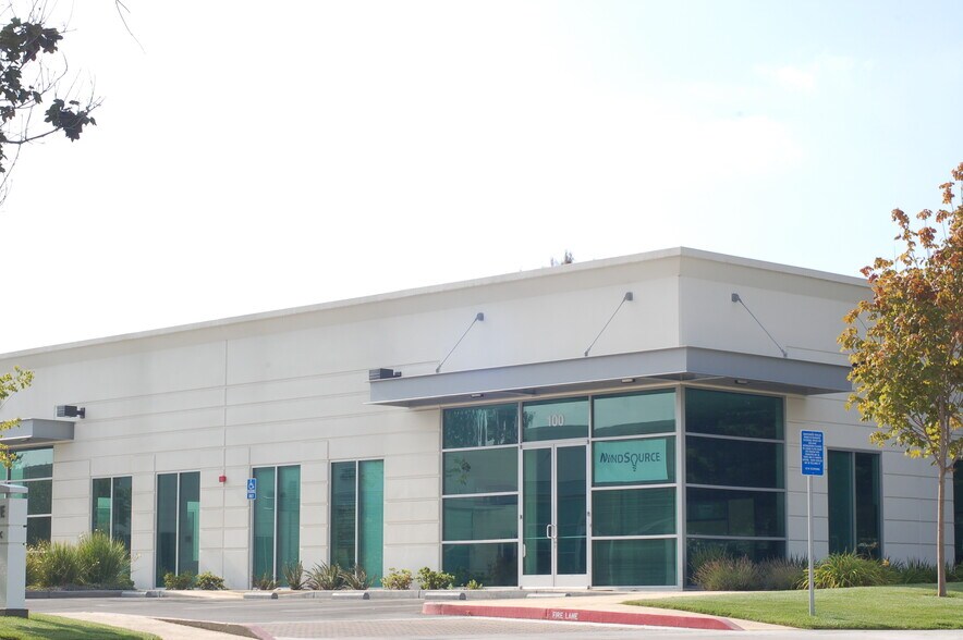 More Photos Of 555 Clyde Ave, Mountain View Office For Lease