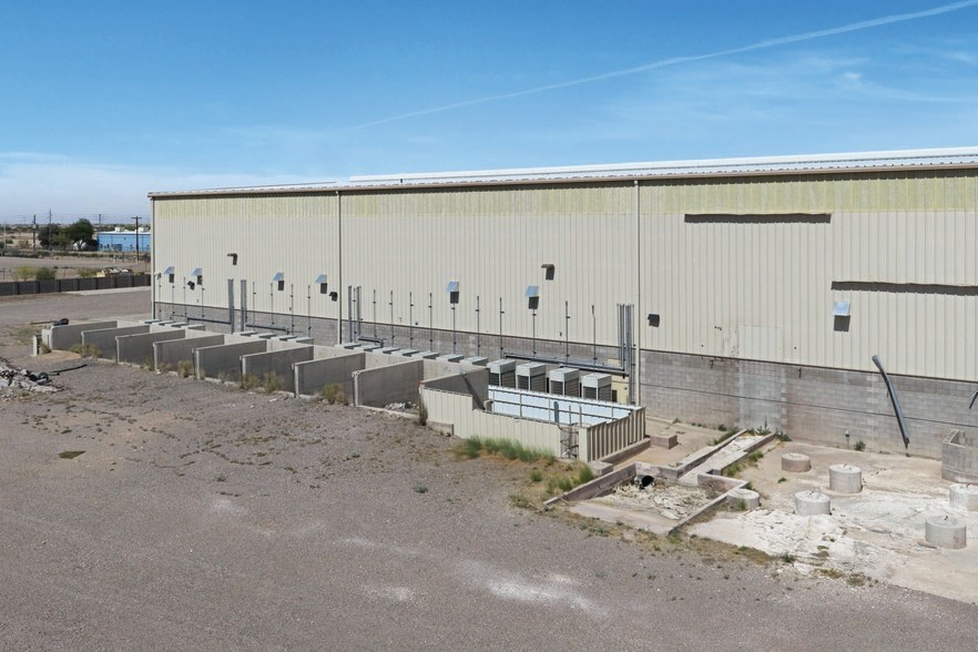 More Photos Of 924 N Tweedy Rd, Eloy Manufacturing For Sale
