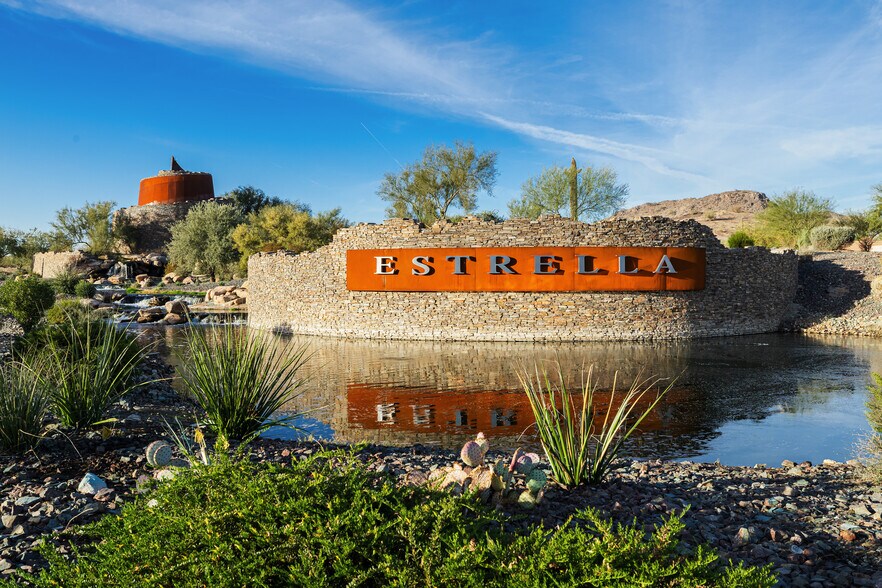 Primary Photo Of NEC Elliot Rd & Estrella Pky, Goodyear Land For Sale