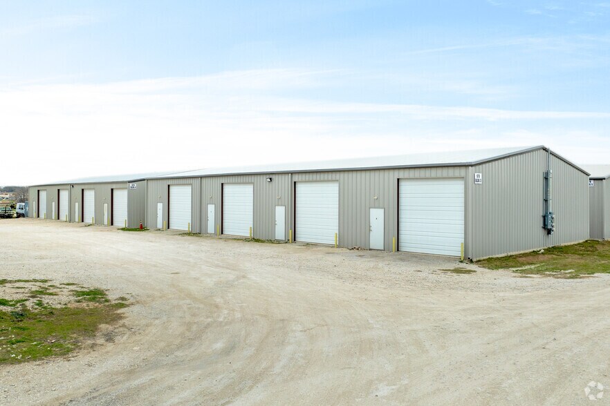 More Photos Of 979 Stonecrest Rd, Argyle Unknown For Sale