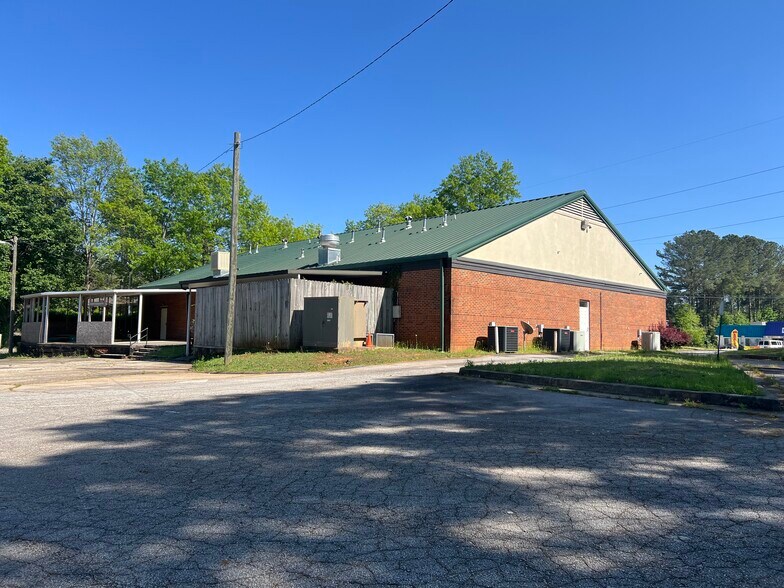 More Photos Of 908 Killian Hill Rd, Lilburn Office For Sale