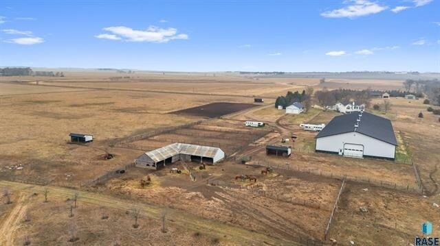 More Photos Of 48381 277th St, Canton Horse Stables For Sale