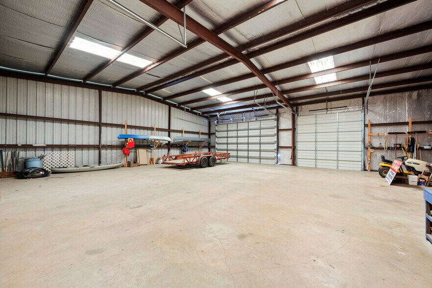 More Photos Of 804 Robson St, Columbus Specialty For Sale