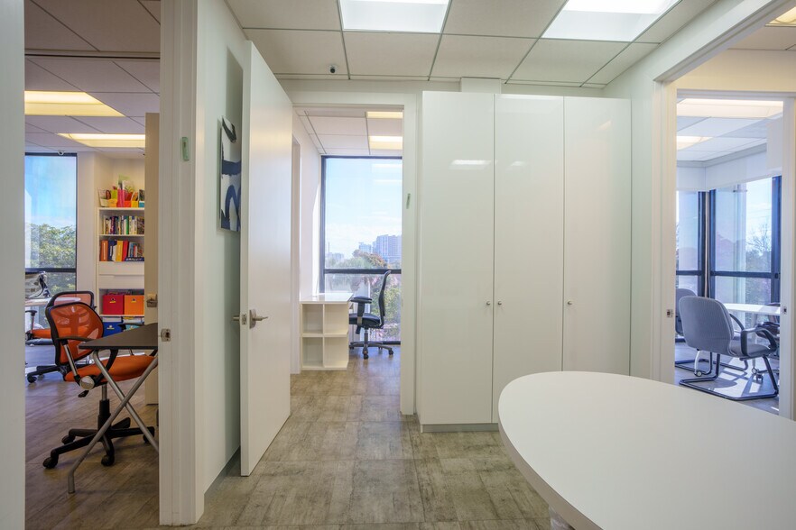 More Photos Of 2450 Hollywood Blvd, Hollywood Loft Creative Space For Sale