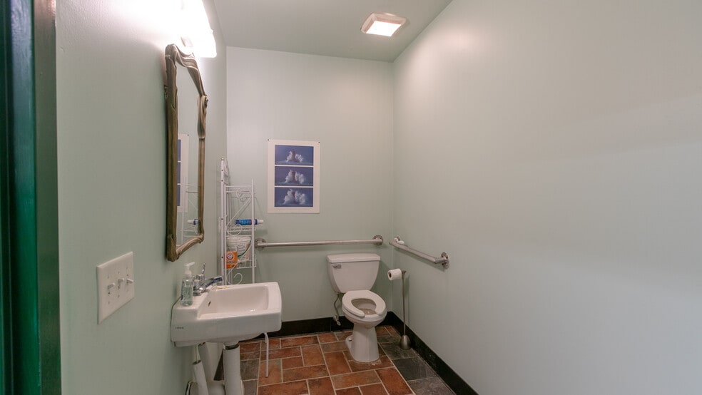 More Photos Of 309-311 S Broadway, Gloucester City Storefront For Sale