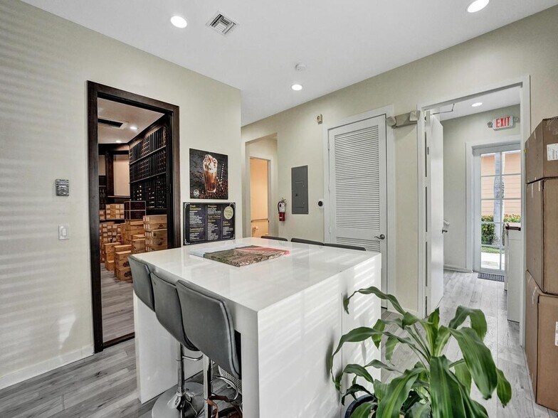 More Photos Of 955 NW 17th Ave, Delray Beach Office For Lease