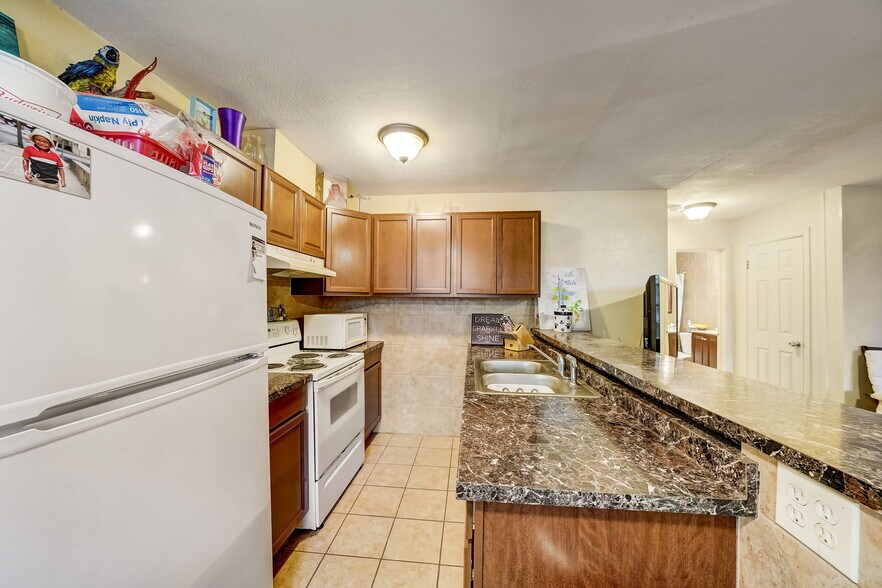 More Photos Of 3017 49th St S, Gulfport Apartments For Sale