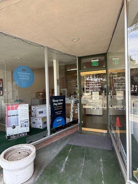 More Photos Of 1031 Whitley Ave, Corcoran General Retail For Sale