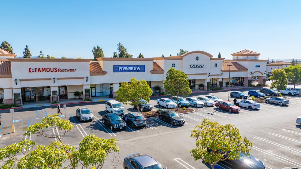 More Photos Of 2104-2364 S Bradley Rd, Santa Maria Unknown For Lease