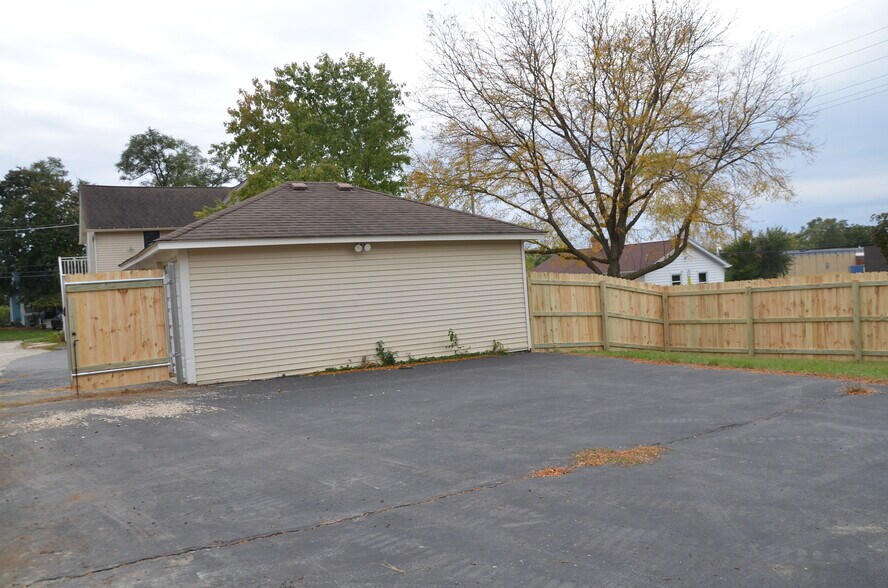 More Photos Of 1208 Lisle Plz, Lisle Medical For Lease