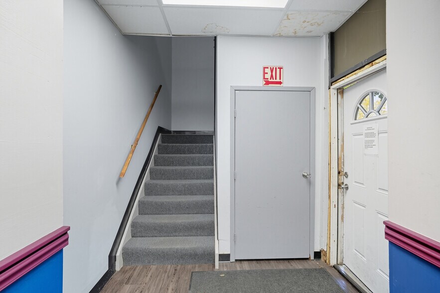 More Photos Of 9309-9319 Cincinnati-Columbus Rd, West Chester Office For Lease