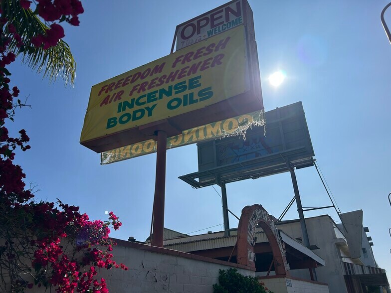 More Photos Of 5026 Crenshaw Blvd, Los Angeles Restaurant For Sale