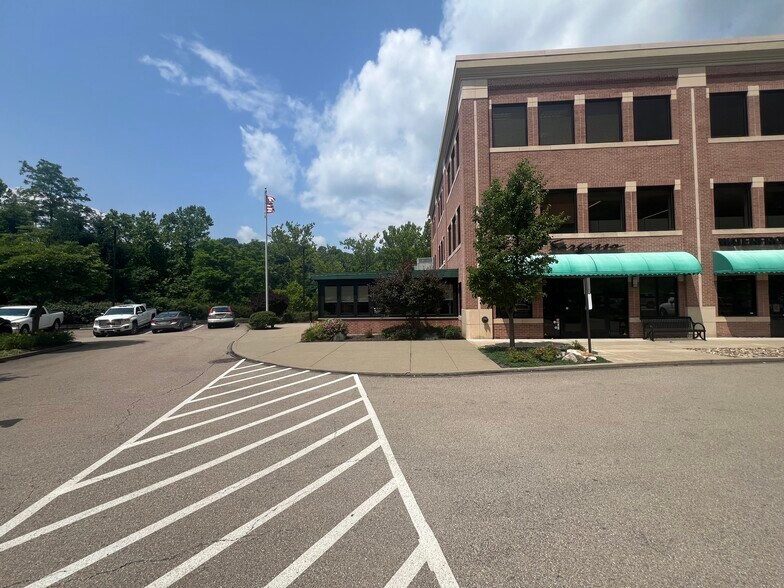 More Photos Of 215 Don Knotts Blvd, Morgantown Office For Lease