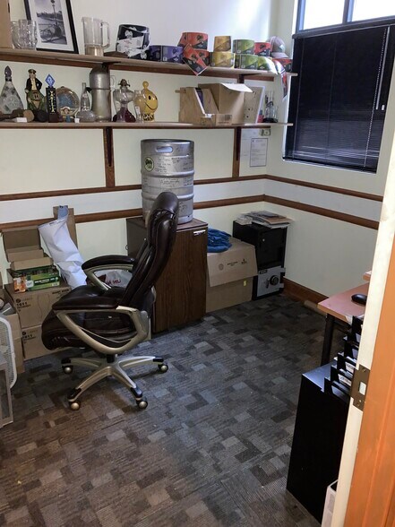 More Photos Of 206 N Main St, Ellensburg General Retail For Lease