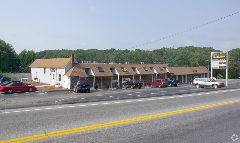 More Photos Of 15 E Main St, Plainfield Storefront Retail Residential For Lease