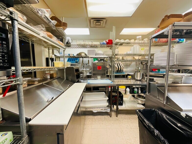 More Photos Of 439 Pittsfield Rd, Lenox Freestanding For Sale