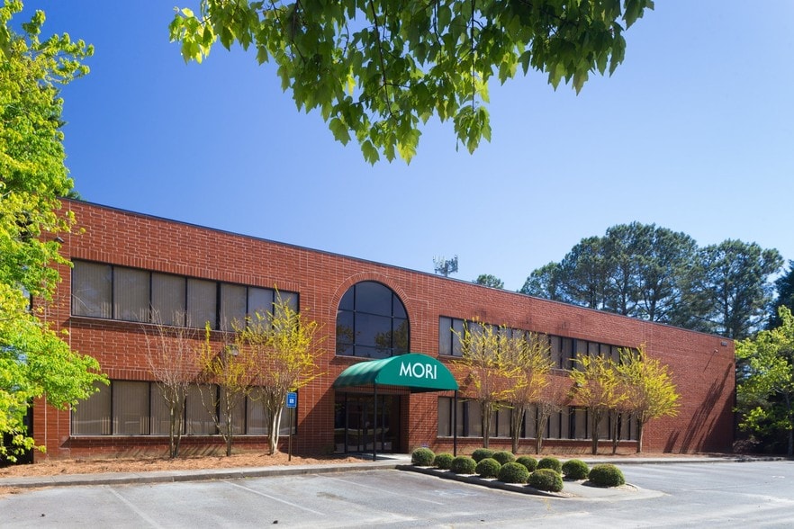 More Photos Of 3595 McCall Pl, Atlanta Distribution For Sale