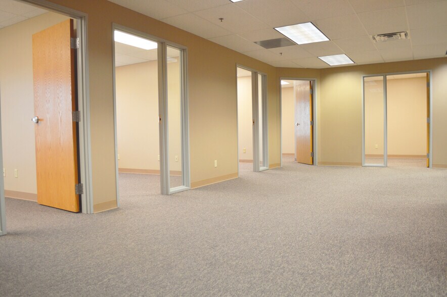 More Photos Of 6325 Gunpark Dr, Boulder Light Manufacturing For Lease
