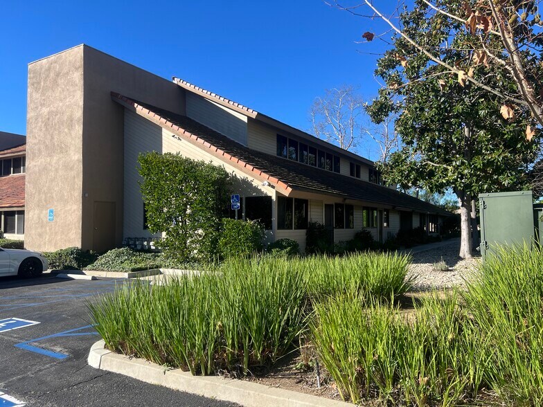More Photos Of 141 Duesenberg Dr, Thousand Oaks Medical For Sale