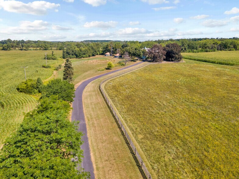 More Photos Of 563 Yale Farm Rd, Romulus Hospitality For Sale