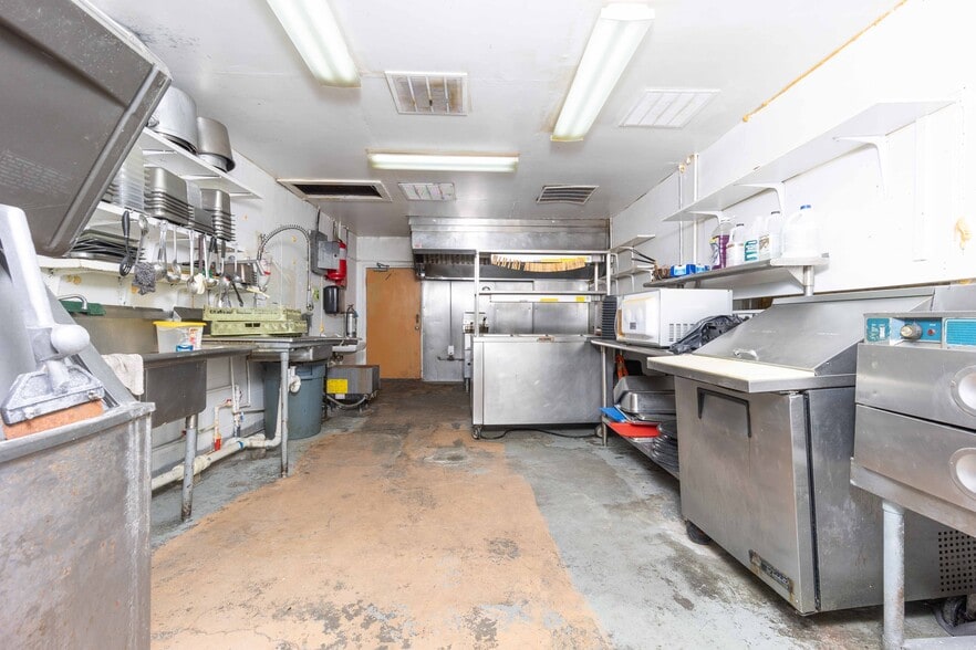 More Photos Of , Live Oak Unknown For Sale