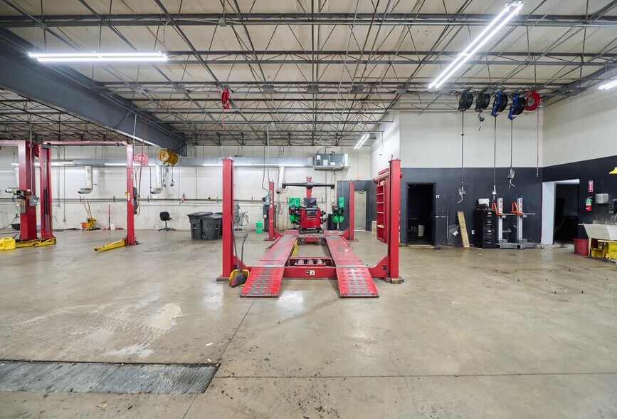 More Photos Of 1902 E Central Texas Expy, Killeen Auto Dealership For Lease