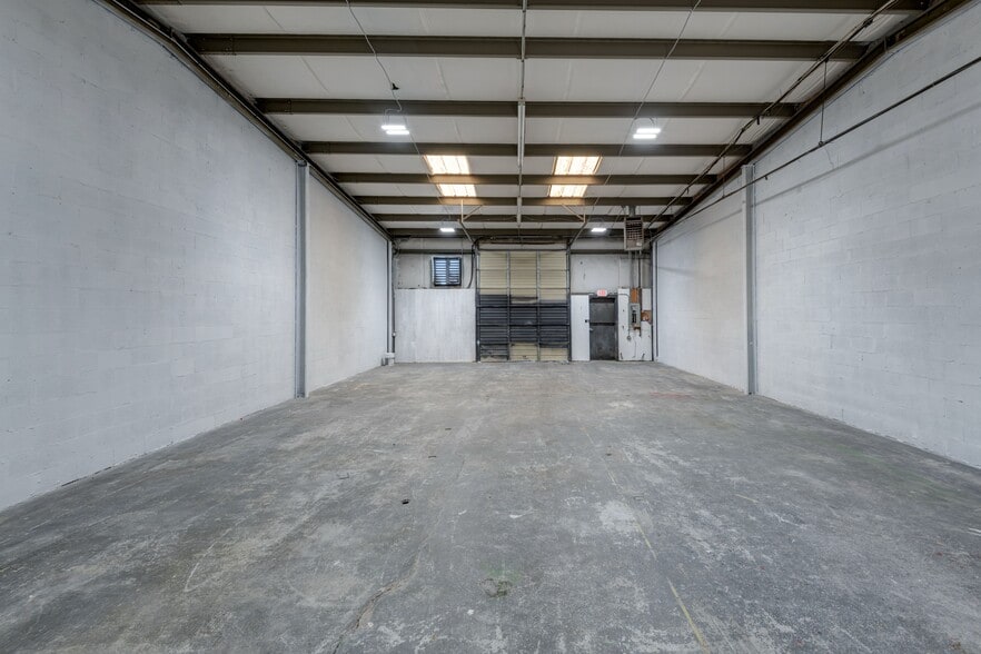 More Photos Of 1400 General Arts Rd NW, Conyers Warehouse For Lease